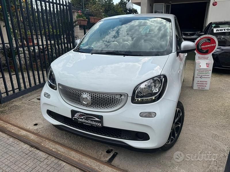 Usata Smart ForFour Passion 70 CV (51 kW) 2016 Bianco Utilitaria