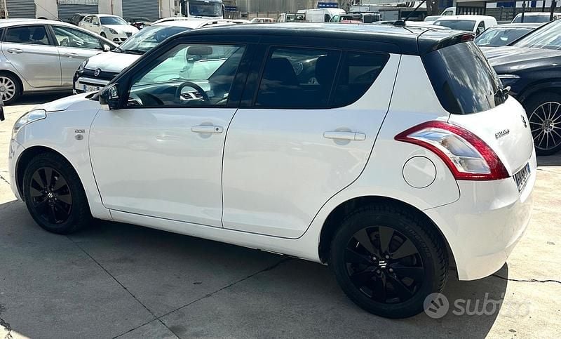Second-hand Suzuki Swift Cool 75 CP (55 kW) 2015 Alb Hatchback