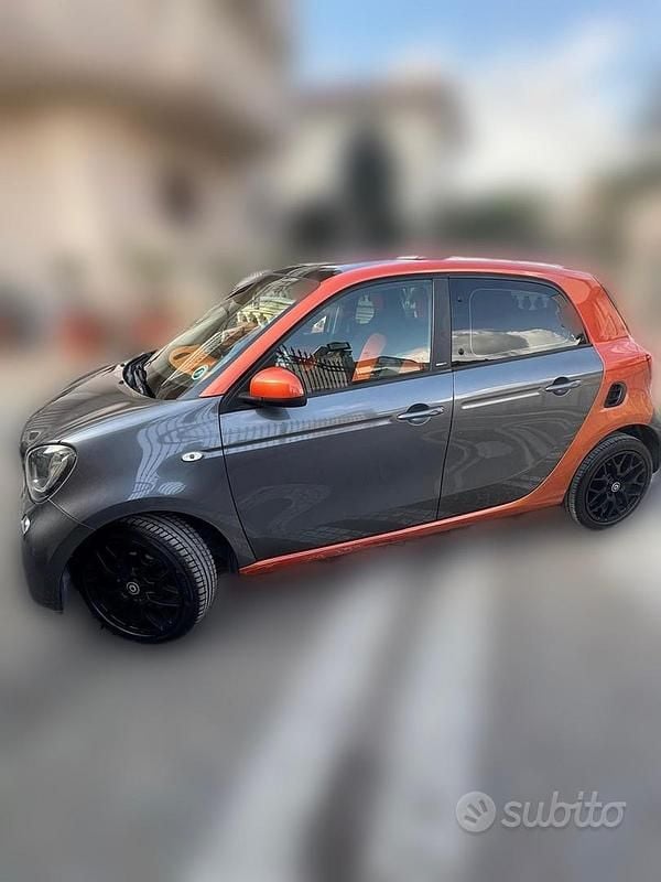 Usata Smart ForFour 71 CV (52 kW) 2015 Grigio Utilitaria