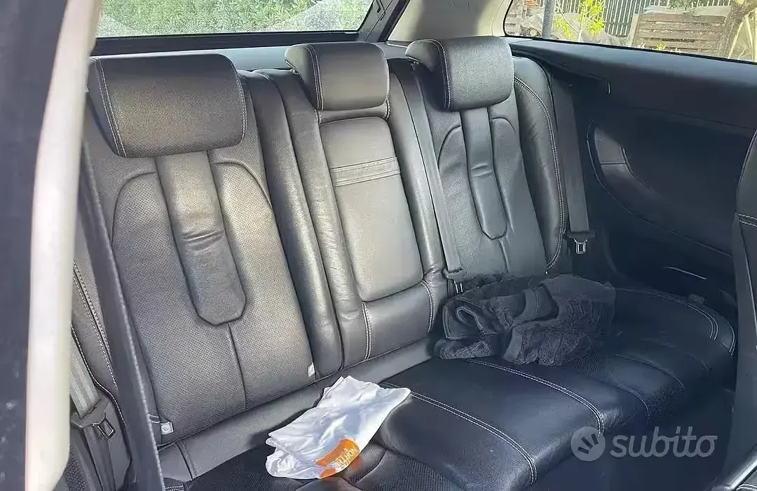 Usata Land Rover Range Rover evoque 190 CV (139 kW) 2012 Bianco SUV