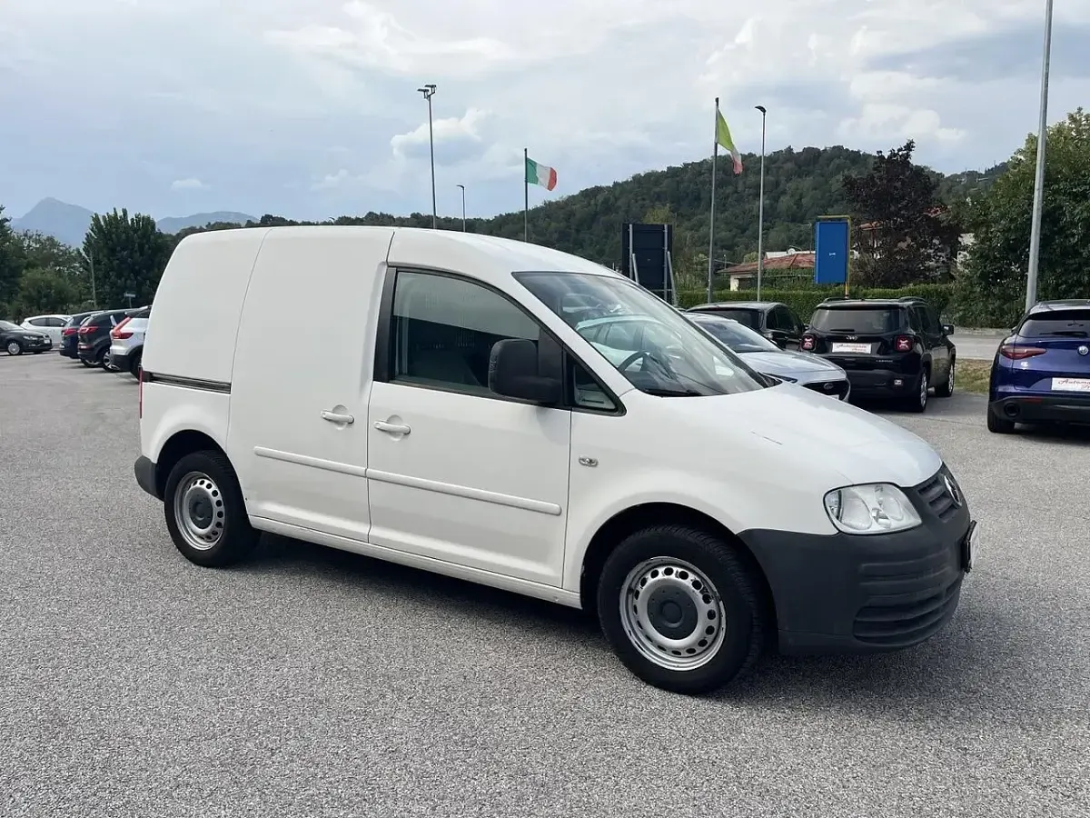 Usata VW Caddy 95 CV (69 kW) 2007 Bianco Monovolume