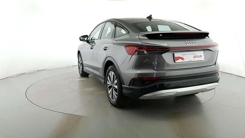 Usata Audi Q4 e-tron Advanced 88 kW (121 CV) 2024 Grigio taifun metallizzato SUV