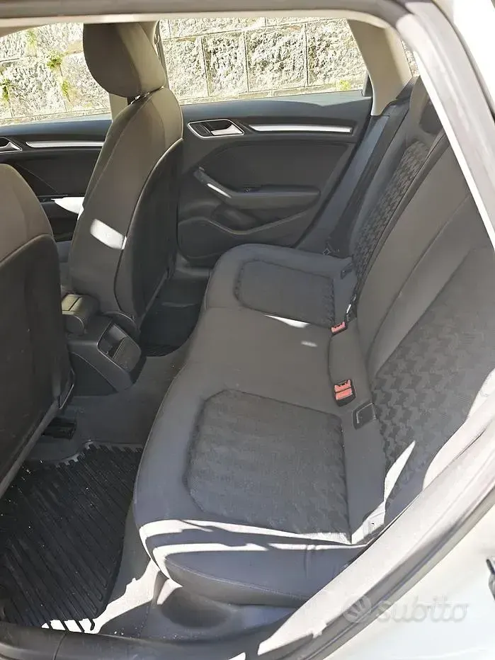 Usata Audi A3 105 CV (77 kW) 2013 Bianco Berlina