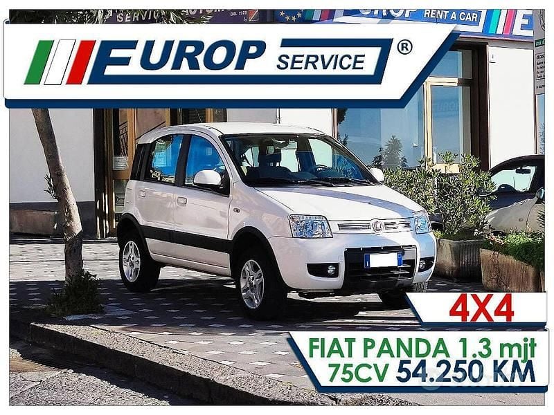 Usata Fiat Panda 4x4 75 CV (55 kW) 2012 Bianco Utilitaria