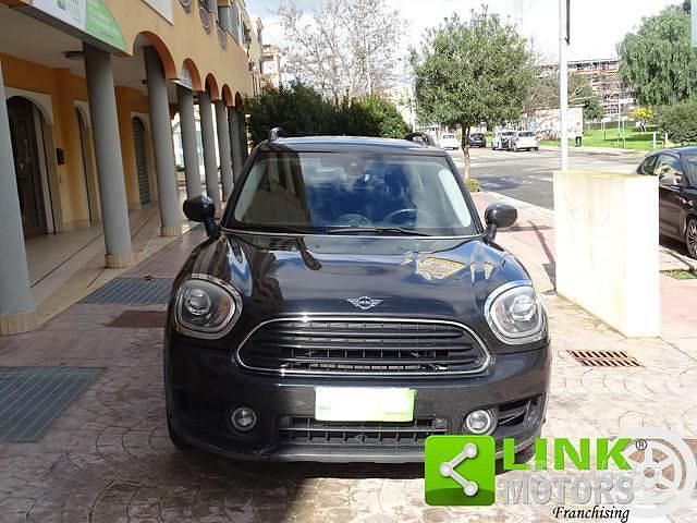 Usata Mini One Countryman 102 CV (75 kW) 2020 Nero SUV