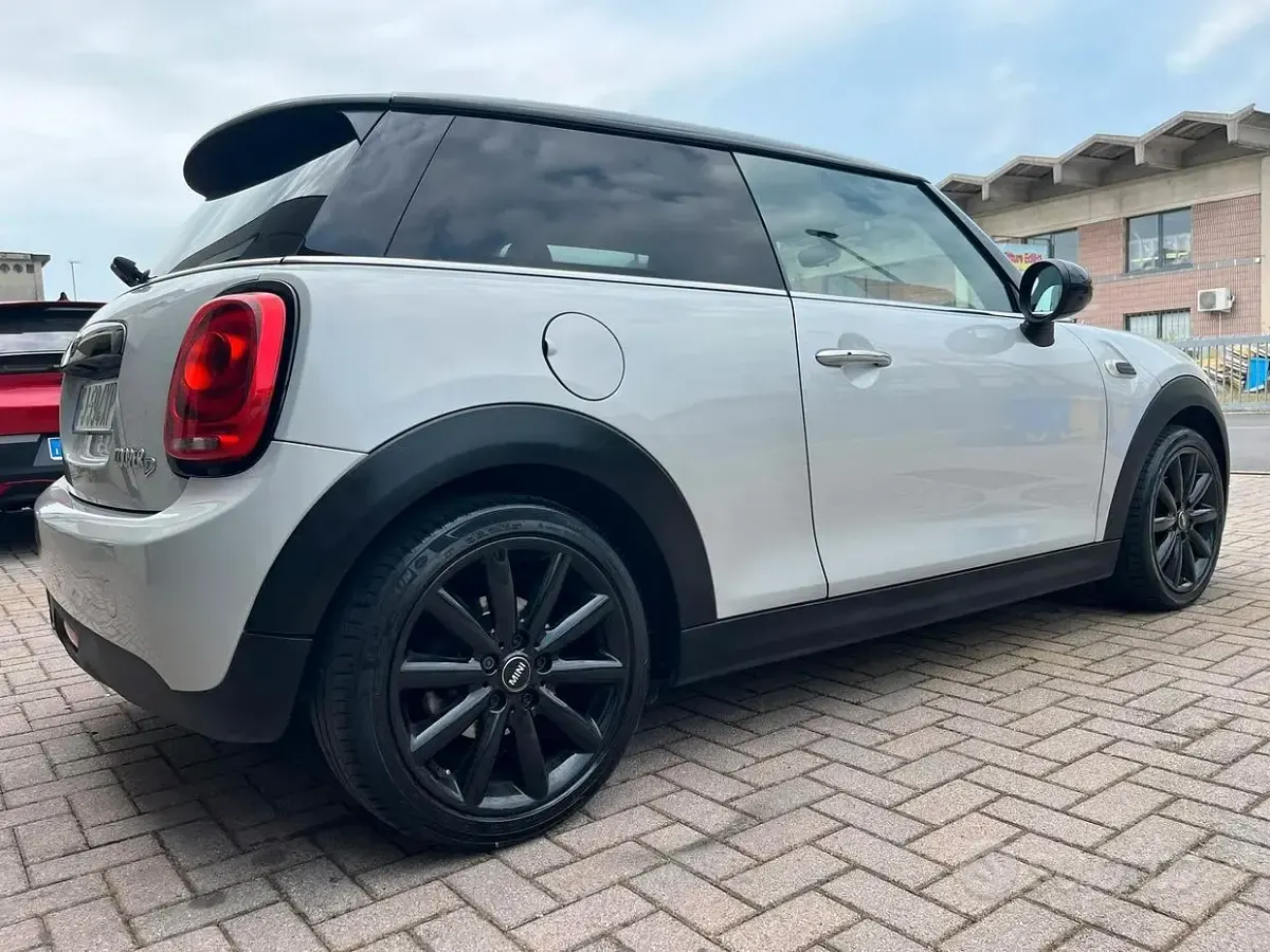 Usata Mini One D Hype 116 CV (85 kW) 2017 Grigio Utilitaria