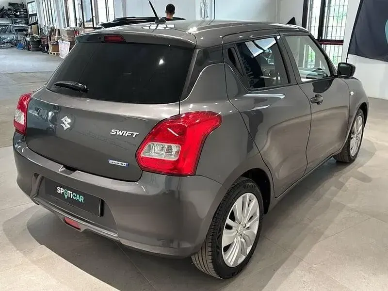 Usata Suzuki Swift Cool 90 CV (66 kW) 2020 Grigio Utilitaria