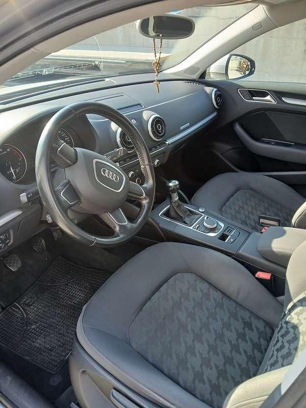 Usata Audi A3 Attraction 110 CV (80 kW) 2014 Berlina