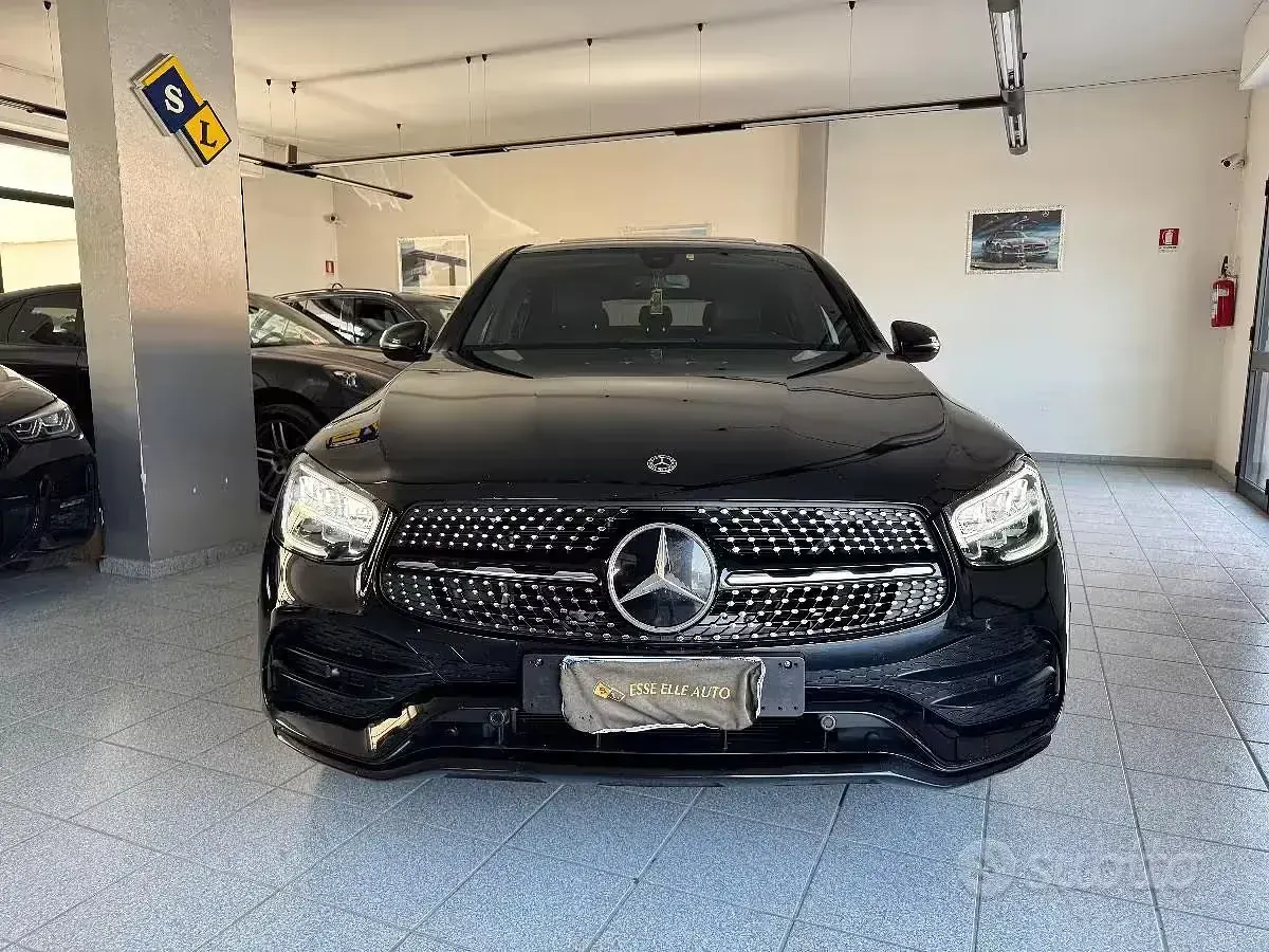 Usata Mercedes GLC220 Premium Plus 194 CV (142 kW) 2022 Nero SUV