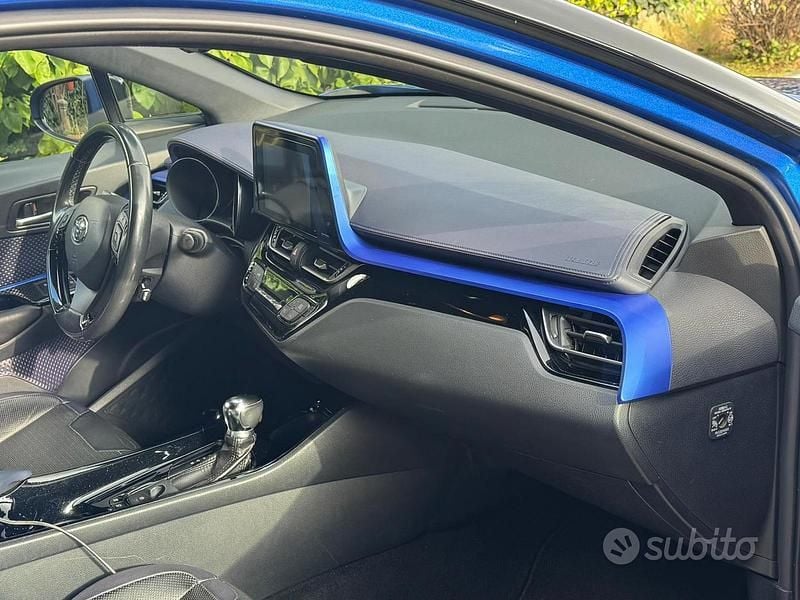 Usata Toyota C-HR Style 98 CV (72 kW) 2018 Blu SUV
