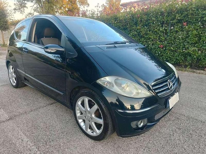 Nero Usata 2005 Mercedes A150 Avantgarde Tre volumi | 1199 € (Super prezzo) - Immagine 1/4