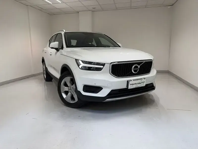 Usata Volvo XC40 Business Edition 163 CV (119 kW) 2019 Bianco SUV