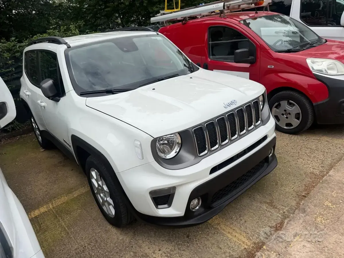 Usata Jeep Renegade Limited 131 CV (96 kW) 2022 Nero SUV