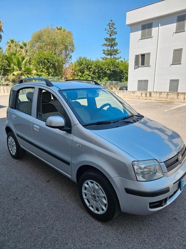 Usata Fiat Panda Dynamic 60 CV (44 kW) 2009 Argento Utilitaria
