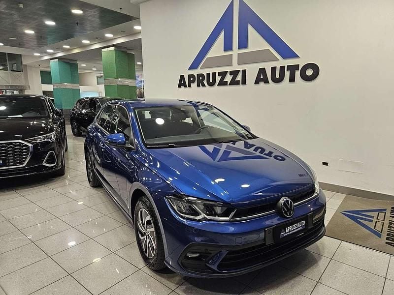 Usata VW Polo Life 95 CV (69 kW) 2025 Blu/azzurro Utilitaria