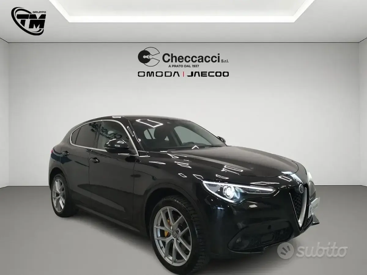 Usata Alfa Romeo Stelvio Executive 209 CV (153 kW) 2019 Nero SUV