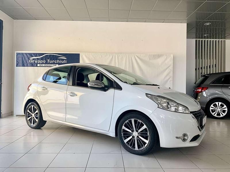 Usata Peugeot 208 Allure 75 CV (55 kW) 2018 Bianco Utilitaria