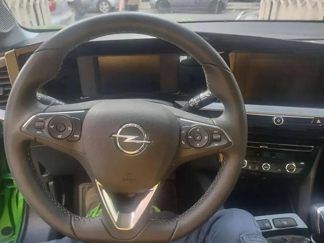 Usata Opel Mokka Elegance 110 CV (80 kW) 2022 Verde SUV