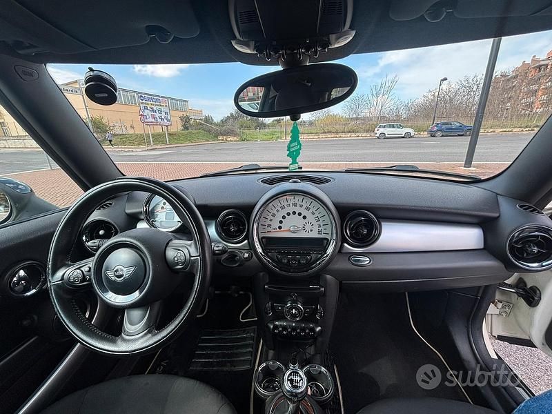 Usata Mini Cooper D 112 CV (82 kW) 2010 Utilitaria