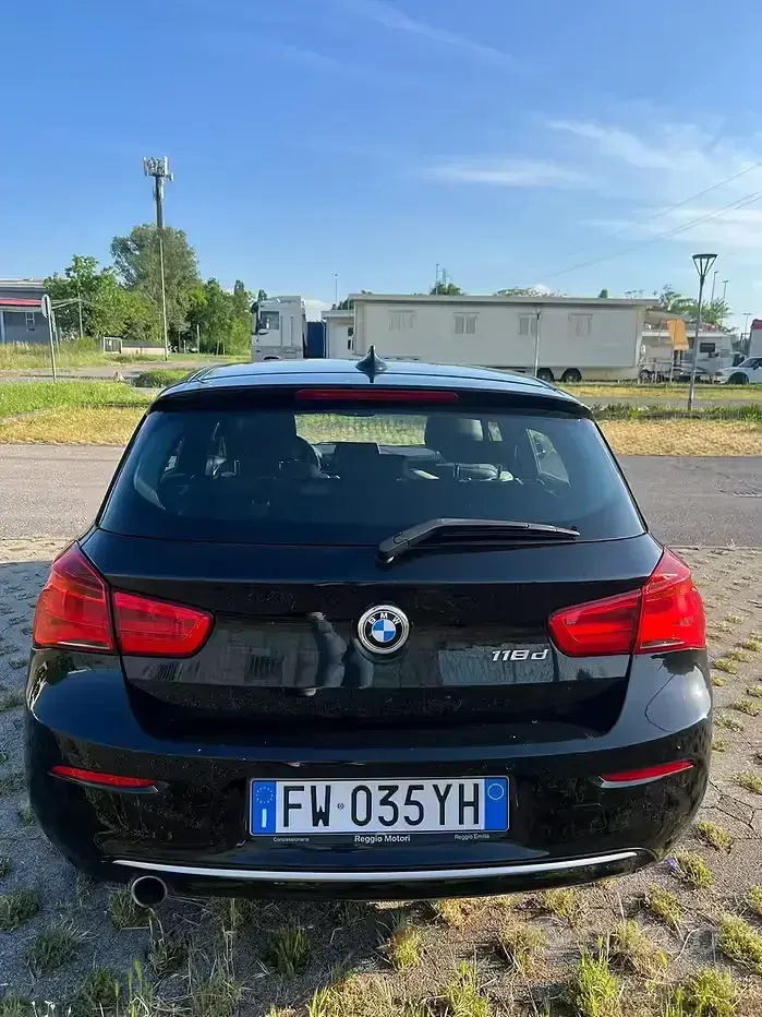 Usata BMW 118 150 CV (110 kW) 2019 Nero Utilitaria