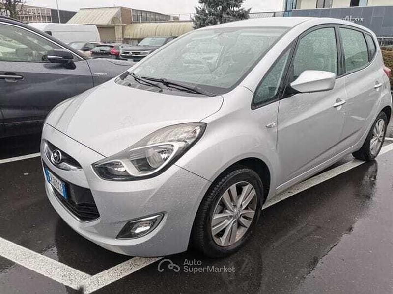 Usata Hyundai ix20 90 CV (66 kW) 2014 Argento Utilitaria