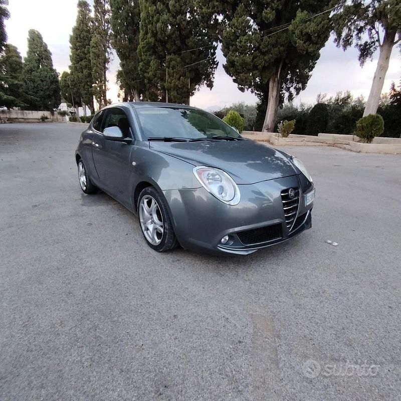 Usata Alfa Romeo MiTo 95 CV (69 kW) 2011 Grigio Utilitaria