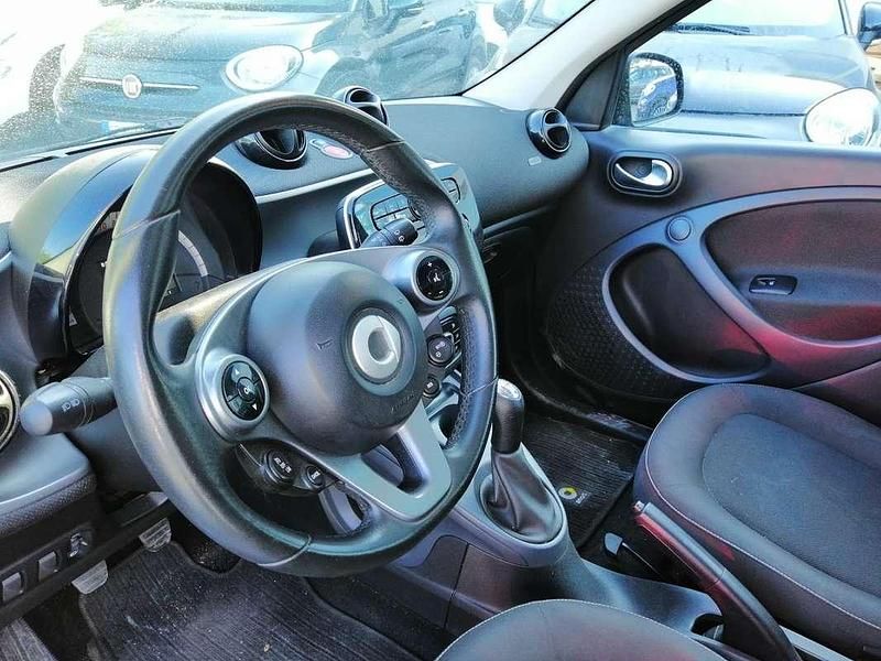 Usata Smart ForFour 109 CV (80 kW) 2016 Utilitaria
