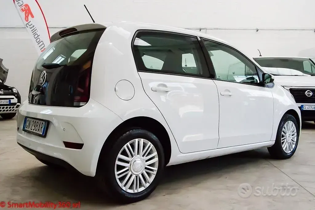 Usata VW up! Move 65 CV (47 kW) 2023 Bianco Utilitaria