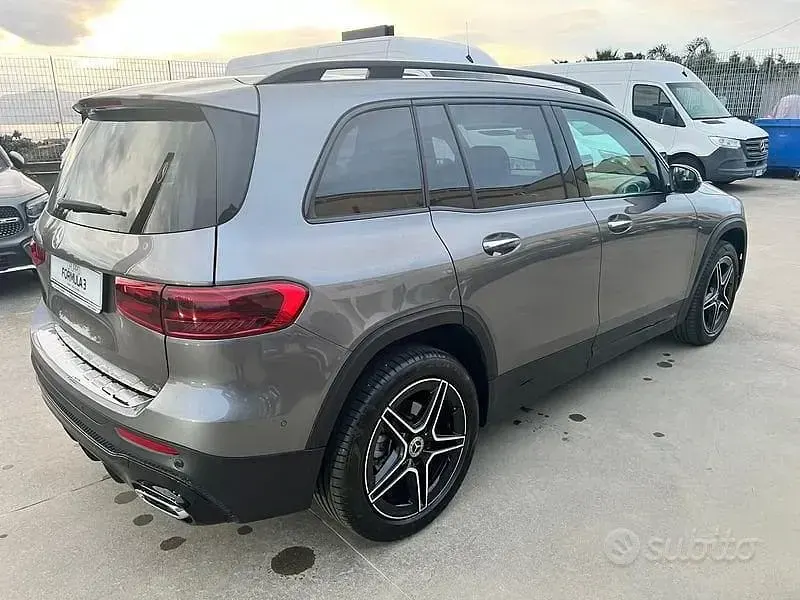 Usata Mercedes GLB200 Advanced Plus 150 CV (110 kW) 2025 Grigio SUV