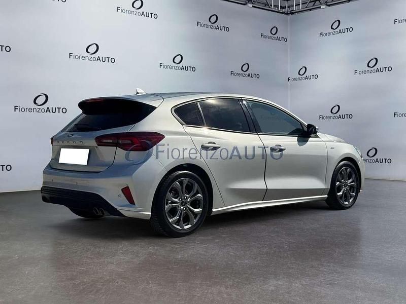 Usata Ford Focus ST-Line 124 CV (91 kW) 2024 Argento Utilitaria
