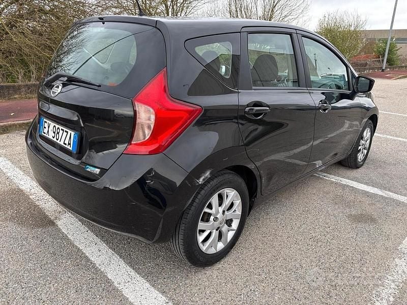 Usata Nissan Note Tekna 90 CV (66 kW) 2014 Nero Utilitaria