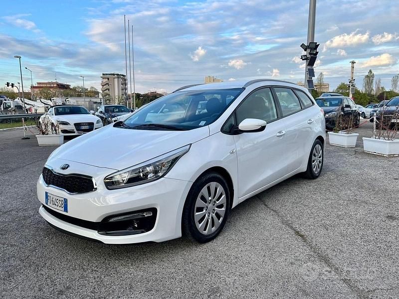 Bianco Usata 2016 Kia Ceed Sportswagon Active Station wagon | 7900 € (Cara) - Immagine 1/4