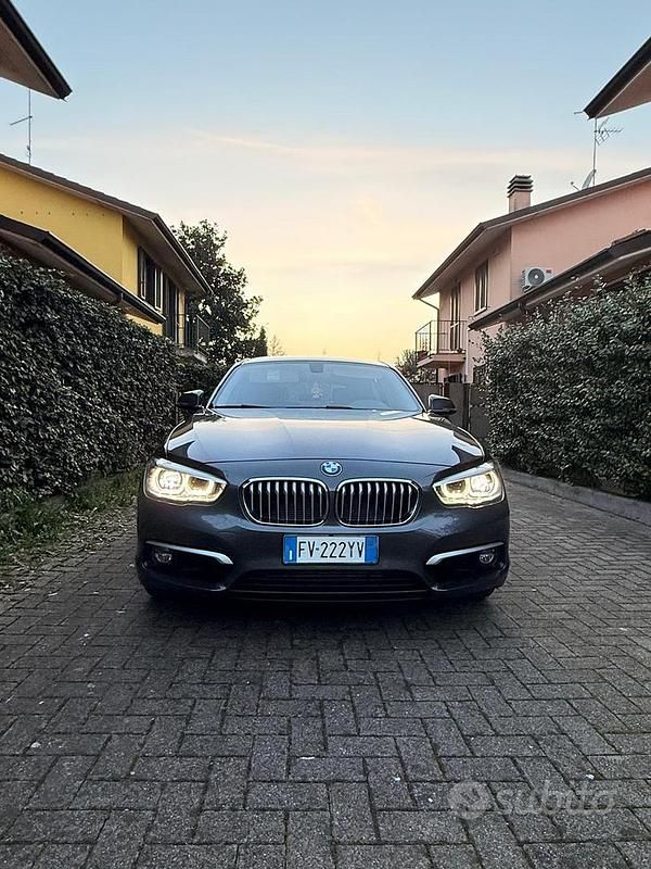 Usata BMW 118 Efficient Dynamics 150 CV (110 kW) 2018 Grigio Utilitaria