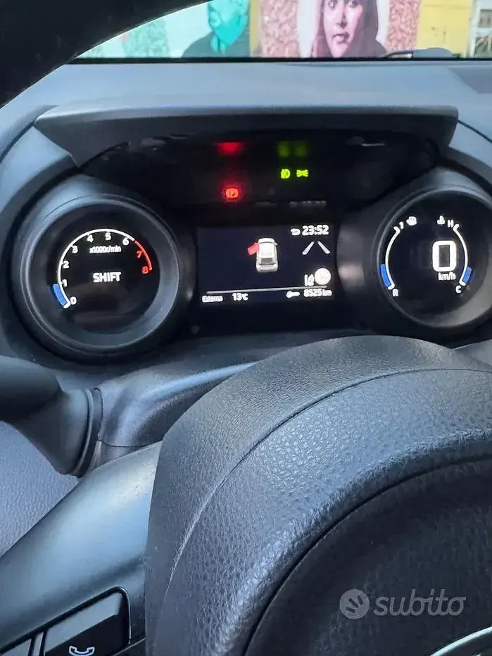 Usata Toyota Yaris 72 CV (52 kW) 2022 Bianco Utilitaria