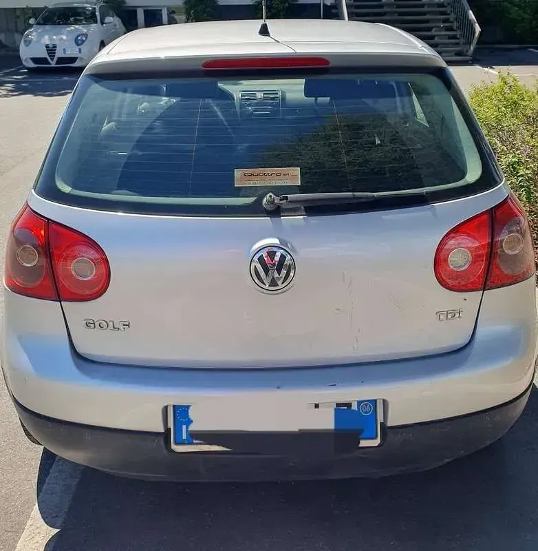Usata VW Golf IV Goal 105 CV (77 kW) 2006 Argento Berlina