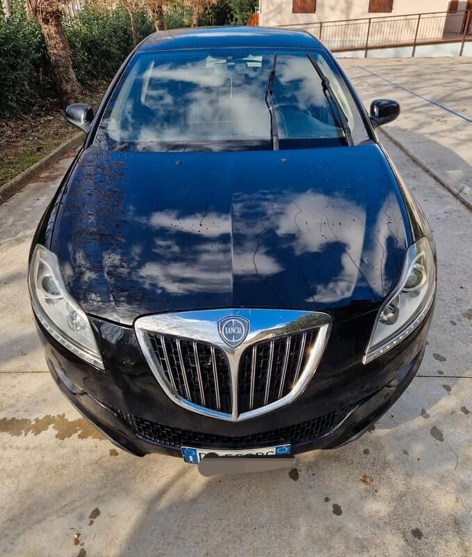 Nero Usata 2009 Lancia Delta Due volumi | 2900 € (Buon prezzo) - Immagine 1/4