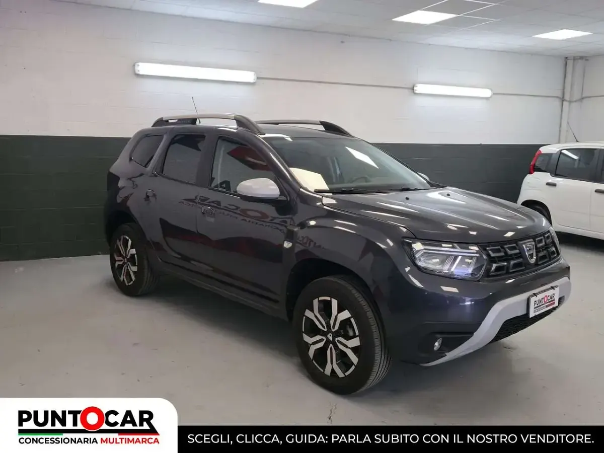 Usata Dacia Duster Journey 101 CV (74 kW) 2022 Grigio SUV