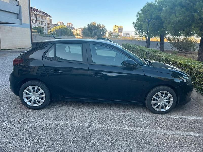 Usata Opel Corsa 101 CV (74 kW) 2024 Nero Berlina