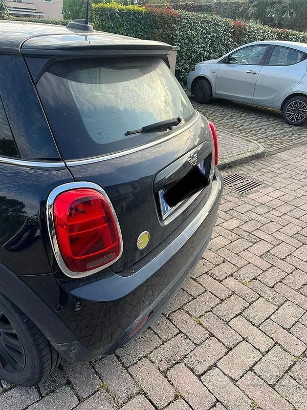 Usata Mini Cooper 75 kW (102 CV) 2022 Utilitaria