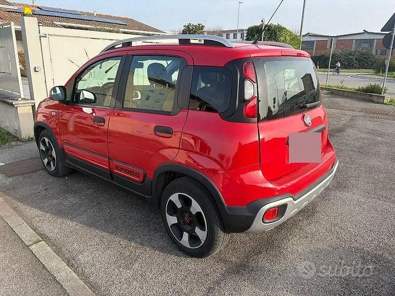 Usata Fiat Panda Cross Cross 69 CV (50 kW) 2019 Rosso Utilitaria