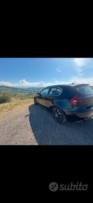 Usata BMW 118 Coupé 143 CV (105 kW) 2010 Nero Coupé