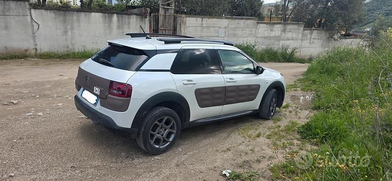 Usado Citroën C4 100 CV (73 kW) 2015 Blanco SUV