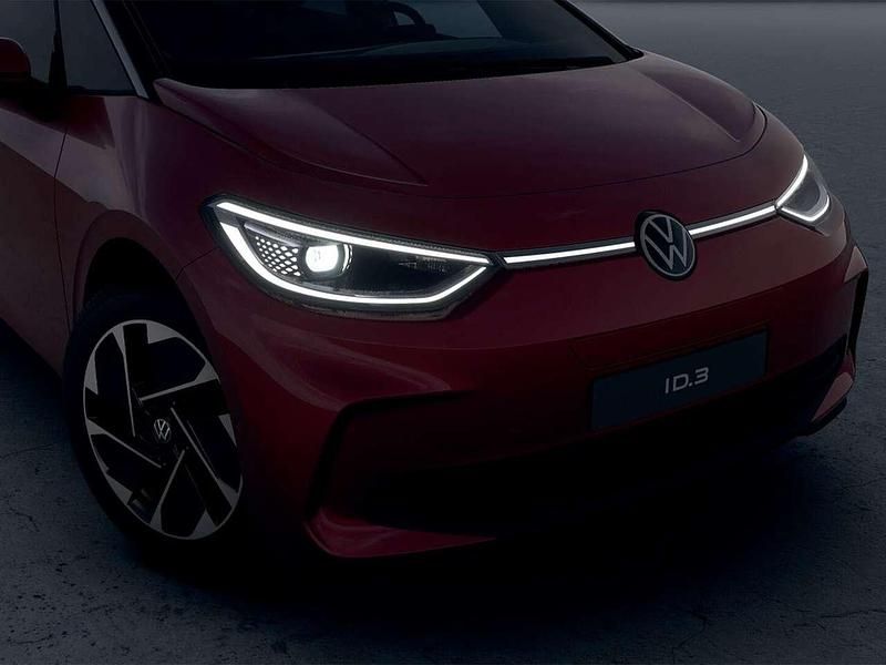 Usata VW ID.3 Pro Performance 150 kW (204 CV) 2025 Kings red metallizzato nero Utilitaria