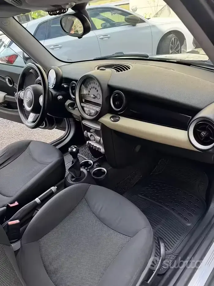 Usata Mini Cooper D Clubman Chili 109 CV (80 kW) 2010 Nero Station wagon