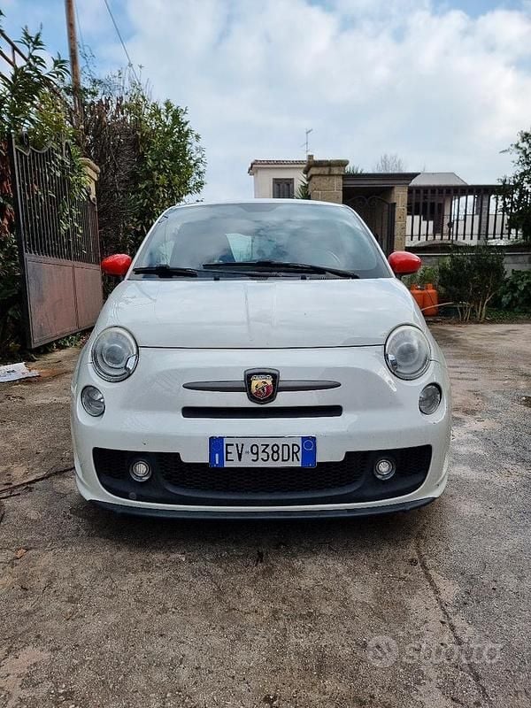 Usata Abarth 500 135 CV (99 kW) 2014 Bianco Utilitaria