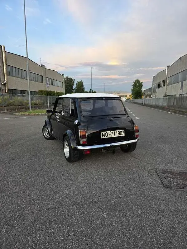 Usata Rover Mini 61 CV (44 kW) 1991 Nero Utilitaria