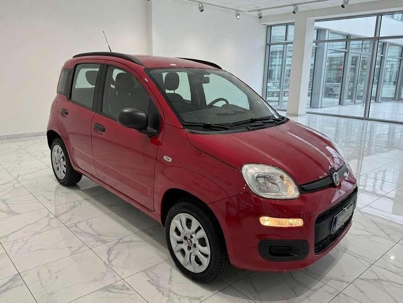 Usata Fiat Panda 80 CV (58 kW) 2014 Rosso Utilitaria