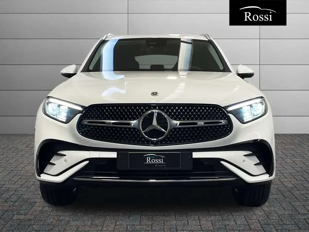 Nuova Mercedes GLC300e 197 CV (144 kW) 2026 Bianco polare SUV