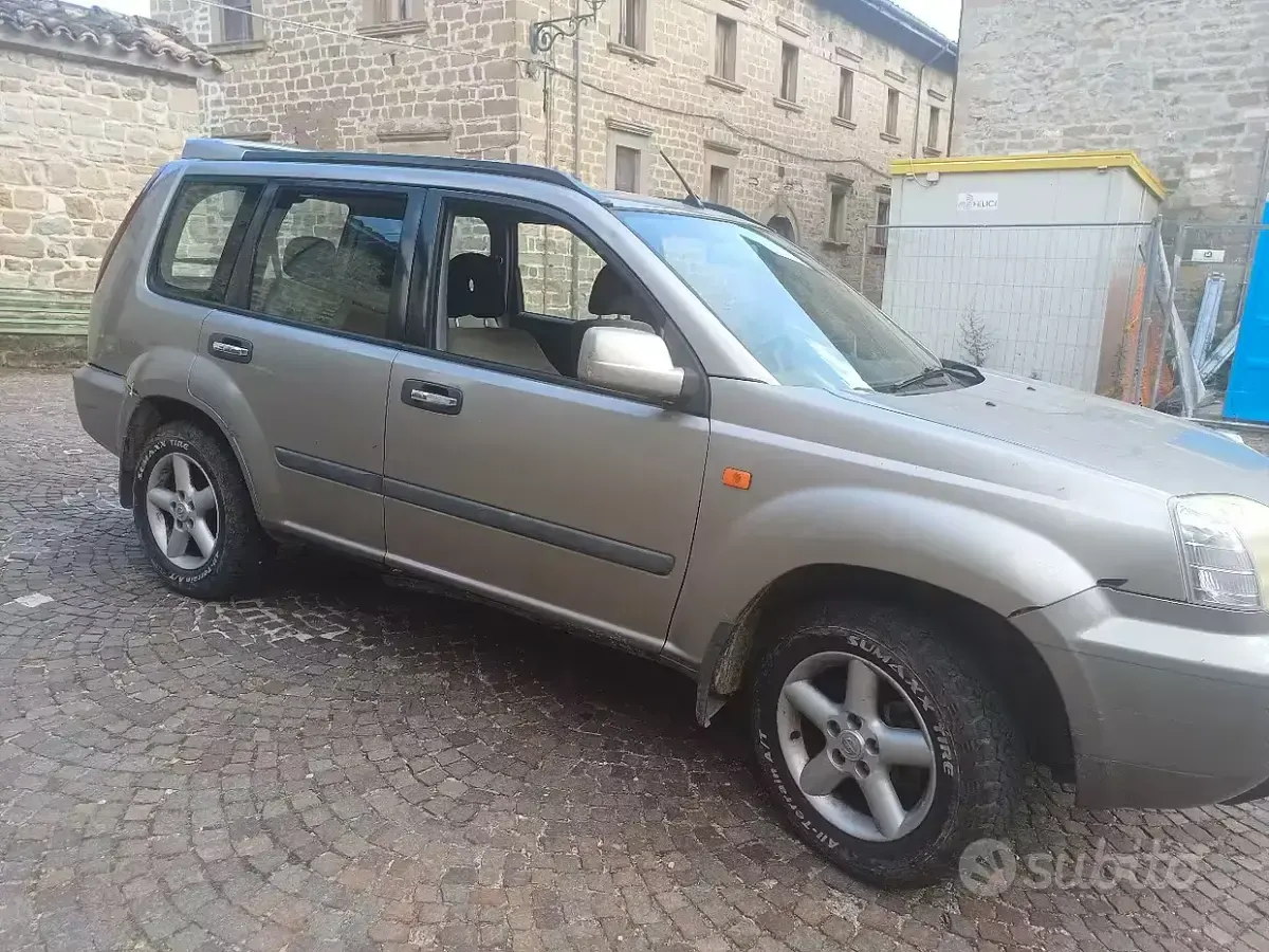 Usata Nissan X-Trail 136 CV (100 kW) 2003 SUV