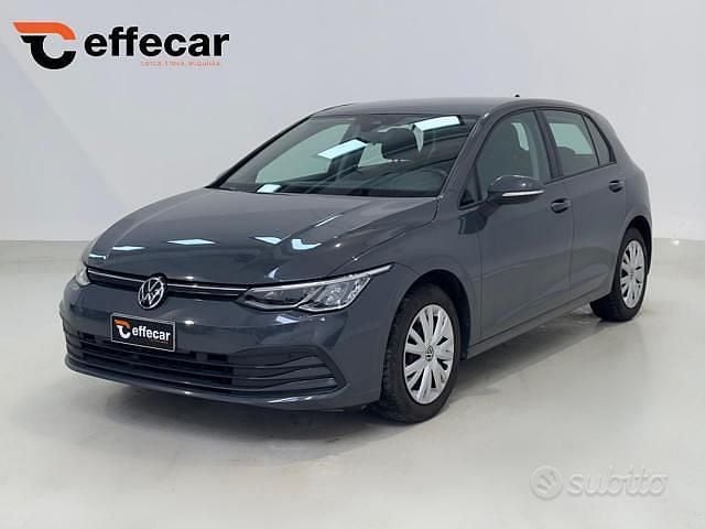 Usata VW Golf VIII Edition 150 CV (110 kW) 2020 Grigio Berlina